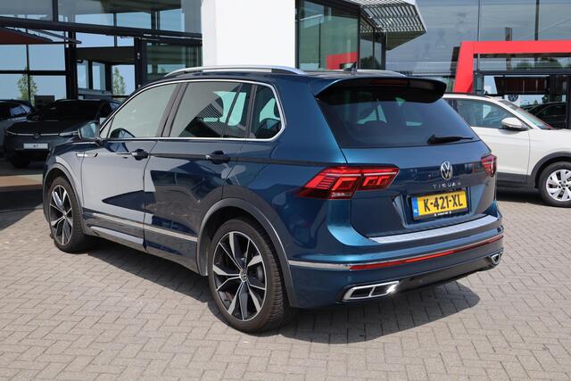 Volkswagen TIGUAN 1.5 TSI R-Line Business+ 150PK / 110kW NL auto 1e eigenaar nieuw door ons geleverd en onderhouden panoramadak Achteruitrijcamera bestuurders assistentie pakket side assist 20" LMV Misano wegklapbare trekhaak adaptieve onderstelregeling DCC executive R li