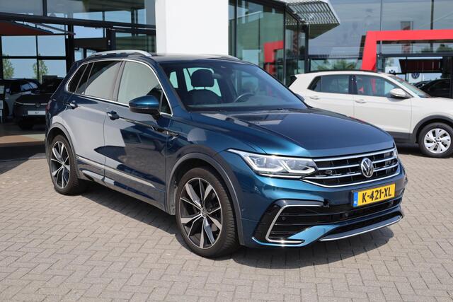 Volkswagen TIGUAN 1.5 TSI R-Line Business+ 150PK / 110kW NL auto 1e eigenaar nieuw door ons geleverd en onderhouden panoramadak Achteruitrijcamera bestuurders assistentie pakket side assist 20" LMV Misano wegklapbare trekhaak adaptieve onderstelregeling DCC executive R li