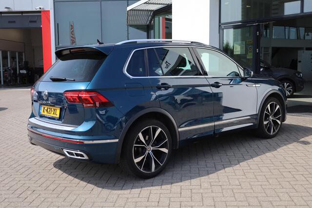Volkswagen TIGUAN 1.5 TSI R-Line Business+ 150PK / 110kW NL auto 1e eigenaar nieuw door ons geleverd en onderhouden panoramadak Achteruitrijcamera bestuurders assistentie pakket side assist 20" LMV Misano wegklapbare trekhaak adaptieve onderstelregeling DCC executive R li