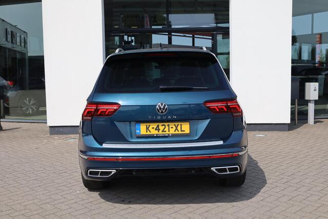 Volkswagen TIGUAN 1.5 TSI R-Line Business+ 150PK / 110kW NL auto 1e eigenaar nieuw door ons geleverd en onderhouden panoramadak Achteruitrijcamera bestuurders assistentie pakket side assist 20" LMV Misano wegklapbare trekhaak adaptieve onderstelregeling DCC executive R li