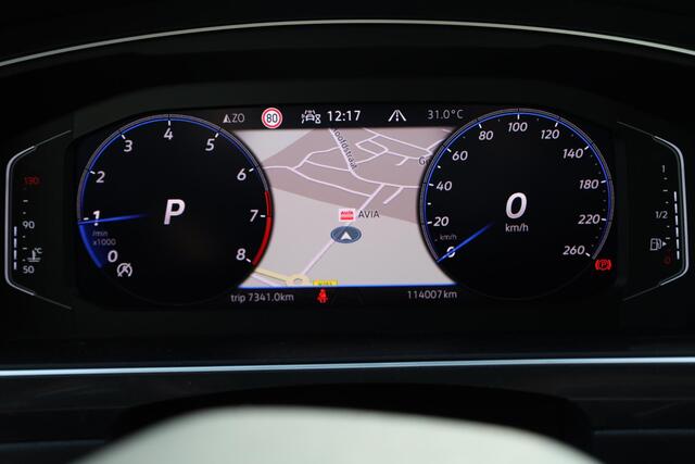 Volkswagen TIGUAN 1.5 TSI R-Line Business+ 150PK / 110kW NL auto 1e eigenaar nieuw door ons geleverd en onderhouden panoramadak Achteruitrijcamera bestuurders assistentie pakket side assist 20" LMV Misano wegklapbare trekhaak adaptieve onderstelregeling DCC executive R li