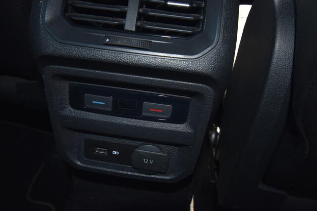 Volkswagen TIGUAN 1.5 TSI ACT Highline Business R-Line , VIRTUAL COCKPIT , NAVI , CLIMATR , LED KOPL , PDC V+A , V ST VERW ,