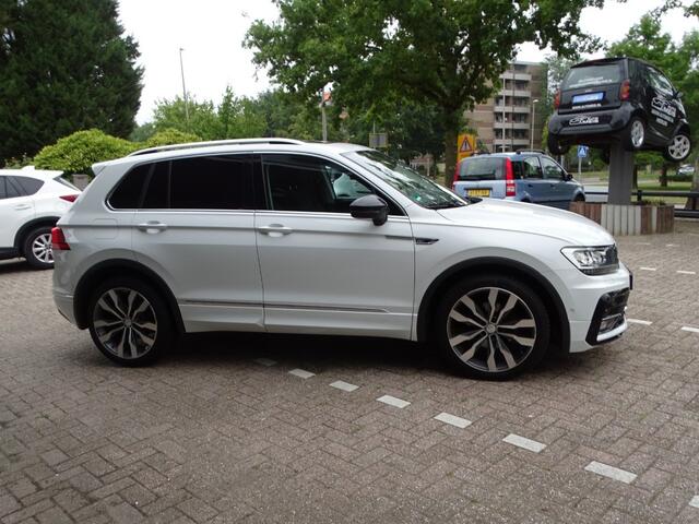 Volkswagen TIGUAN 1.5 TSI HIGHL. BUS R Navi Carplay Clima Cruise Camera