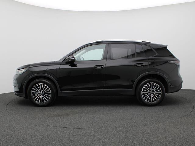 Volkswagen TIGUAN 1.5 eHybrid Life Edition 204PK DSG Trekhaak, Adaptieve Cruise Controle, Navi via Apple Carplay/Android Auto, Side Assist, Keyless, Achteruitrijcamera, Elektr. Achterklep, Stoel-Stuur-Achterbankverwarming, Voorruitverwarming, 18" LM Velgen