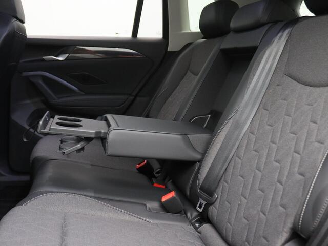 Volkswagen TIGUAN 1.5 eHybrid Life Edition 204PK DSG Trekhaak, Adaptieve Cruise Controle, Navi via Apple Carplay/Android Auto, Side Assist, Keyless, Achteruitrijcamera, Elektr. Achterklep, Stoel-Stuur-Achterbankverwarming, Voorruitverwarming, 18" LM Velgen