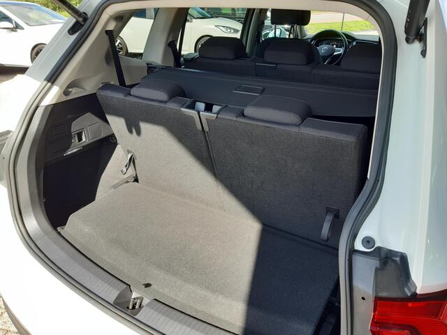 Volkswagen TIGUAN Allspace 1.5 TSI Life Business 7-Persoons, Trekhaak,