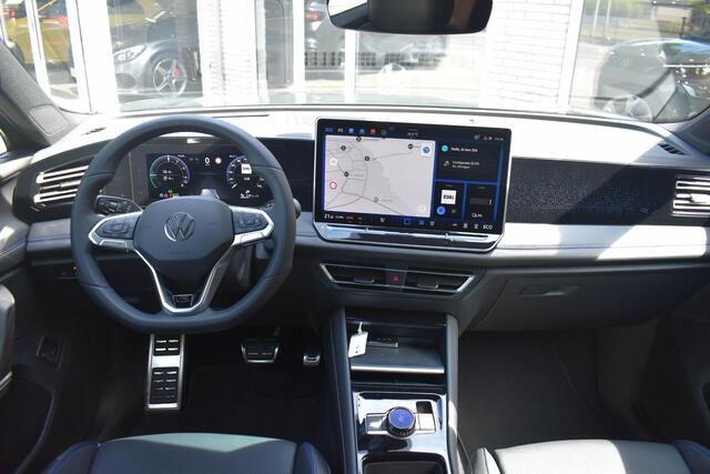 Volkswagen TIGUAN 1.5 eHybrid R-Line Edition Pano Trekhaak Massage 20" ACC Sfeer IQ.Light Black