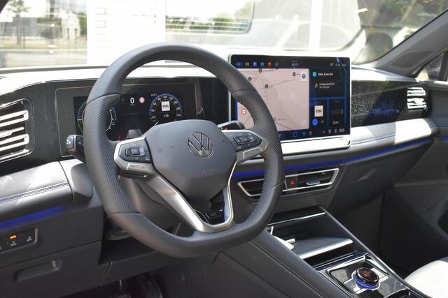 Volkswagen TIGUAN 1.5 eHybrid R-Line Edition Pano Trekhaak Massage 20" ACC Sfeer IQ.Light Black