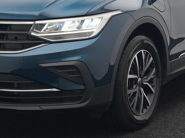 Volkswagen TIGUAN 1.4 TSI eHybrid Life Plug In Hybrid 245pk Dealer O.H PHEV | Trekhaak Af Fabriek | Panodak | Adaptive Cruise | Camera | Sportstoelen Verwarmd | Navigatie | Stuurverwarming | Virtual | DAB |