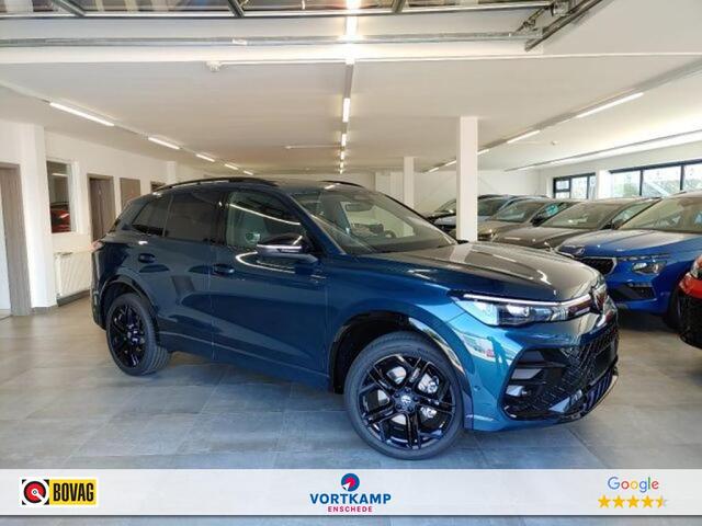 Volkswagen TIGUAN 1.5 TSI R-LINE 272 PK E-HYBRID PANO-DAK/TREKHAAK/DCC/HUD/CAMERA