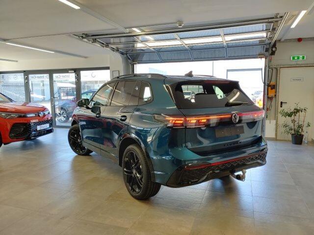 Volkswagen TIGUAN 1.5 TSI R-LINE 272 PK E-HYBRID PANO-DAK/TREKHAAK/DCC/HUD/CAMERA