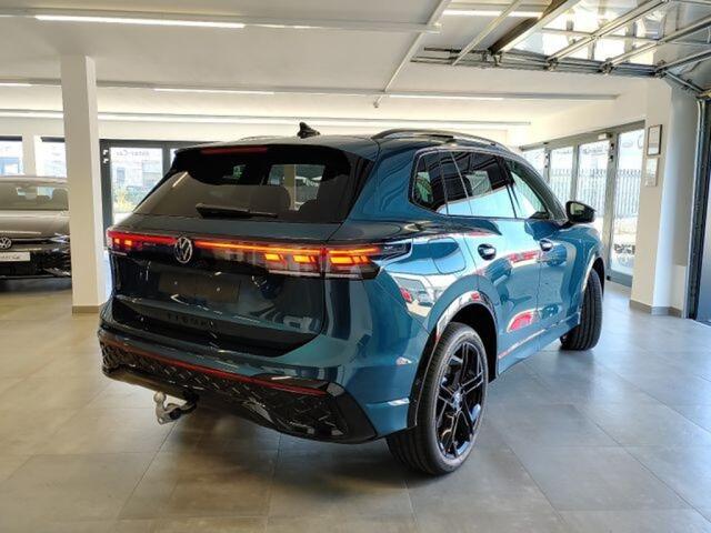 Volkswagen TIGUAN 1.5 TSI R-LINE 272 PK E-HYBRID PANO-DAK/TREKHAAK/DCC/HUD/CAMERA