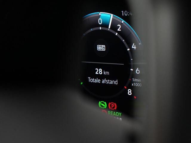 Volkswagen TIGUAN 1.5 204 pk DSG eHybrid Life Edition | Leder | Geheugen-/massagestoelen | Adaptief onderstel | Stoel-/achterbankverwarming | Stoelventilatie