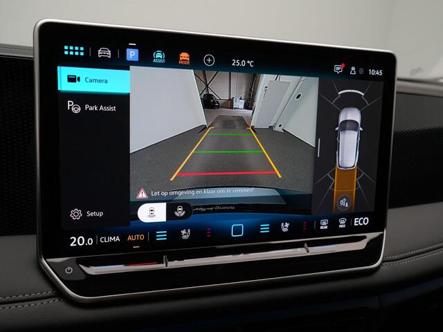 Volkswagen TIGUAN 1.5 204 pk DSG eHybrid Life Edition | Leder | Geheugen-/massagestoelen | Adaptief onderstel | Stoel-/achterbankverwarming | Stoelventilatie