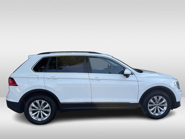 Volkswagen TIGUAN 1.5 TSI ACT Highline | Cruise control adaptief | voorstoelen verwarmd | navigatie |