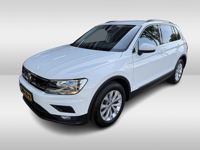 Volkswagen TIGUAN 1.5 TSI ACT Highline | Cruise control adaptief | voorstoelen verwarmd | navigatie |