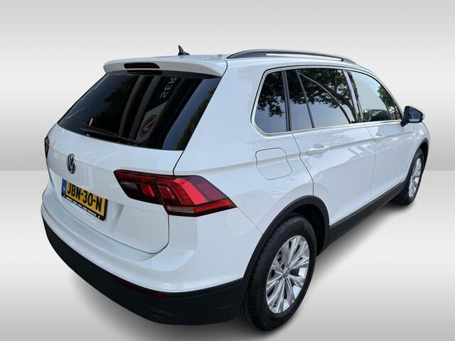 Volkswagen TIGUAN 1.5 TSI ACT Highline | Cruise control adaptief | voorstoelen verwarmd | navigatie |