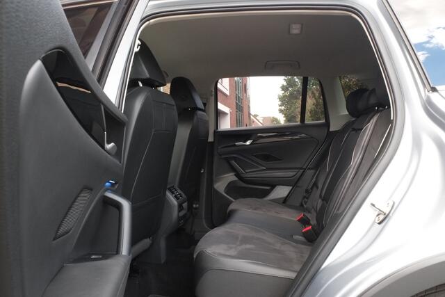 Volkswagen TIGUAN 1.5 eHybrid Life Edition Trekhaak, 360° Camera, Comfortstoelen, Massage