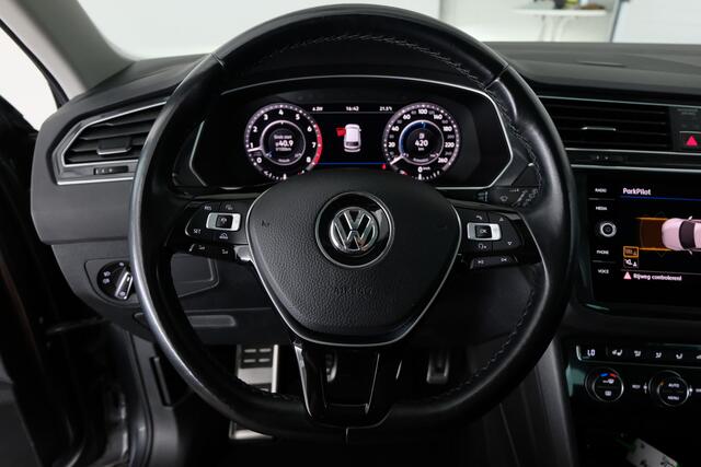 Volkswagen TIGUAN 1.4 TSI ACT Comfortline Business R-Line | TREKHAAK 1800kg | 150PK | STOEL-STUUR VERW. |