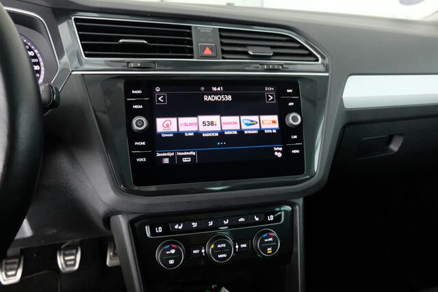 Volkswagen TIGUAN 1.4 TSI ACT Comfortline Business R-Line | TREKHAAK 1800kg | 150PK | STOEL-STUUR VERW. |