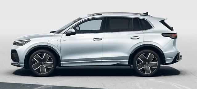 Volkswagen TIGUAN 1.5 eHybrid R-Line Edition !!!Profiteer ook van 4.000 EURO inruilpremie!!