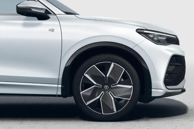 Volkswagen TIGUAN 1.5 eHybrid R-Line Edition !!!Profiteer ook van 4.000 EURO inruilpremie!!
