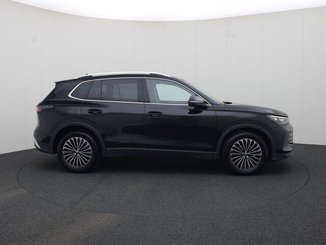 Volkswagen TIGUAN 1.5eTSI/150PK Elegance DSG · 360° Camera + Parkeersensoren · Trekhaak · Stoel- & stuurverwarming · Garantie tot november 2026