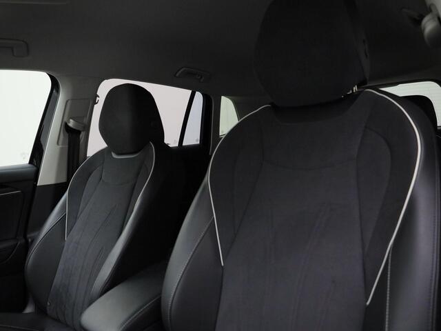 Volkswagen TIGUAN 1.5eTSI/150PK Elegance DSG · 360° Camera + Parkeersensoren · Trekhaak · Stoel- & stuurverwarming · Garantie tot november 2026