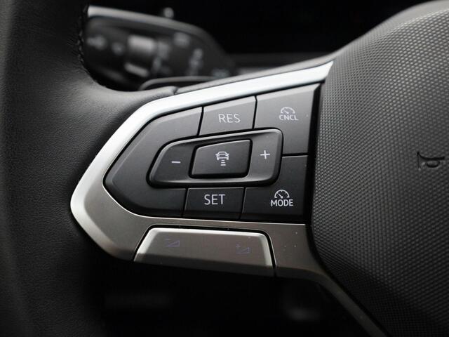 Volkswagen TIGUAN 1.5eTSI/150PK Elegance DSG · 360° Camera + Parkeersensoren · Trekhaak · Stoel- & stuurverwarming · Garantie tot november 2026