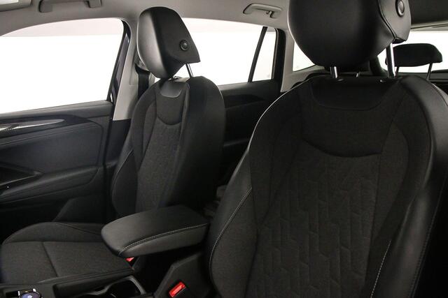 Volkswagen TIGUAN Life Edition 1.5 eTSI 150pk DSG Automaat Trekhaak, Adaptive cruise control, 360 camera, Elektrische achterklep, Achteruitrijcamera, Navigatie, LED koplampen