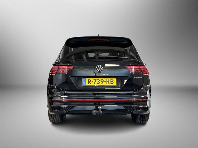 Volkswagen TIGUAN 1.4 245pk TSI eHybrid R-Line Business+ Business+Black Style | Parkeersensoren voor en achter | Velgen 'Valencia', 19 inch lichtmetaal in zwart