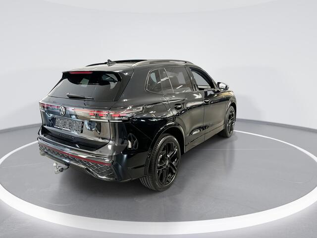 Volkswagen TIGUAN 1.5 272pk DSG eHybrid R-Line Edition · Camera · Elek. Trekhaak · Panoramadak · Elek. Voostoelen · Massage · Stoelventilatie · 20'' Inch · Garantie t/m 02-09-2029 of 100.000km