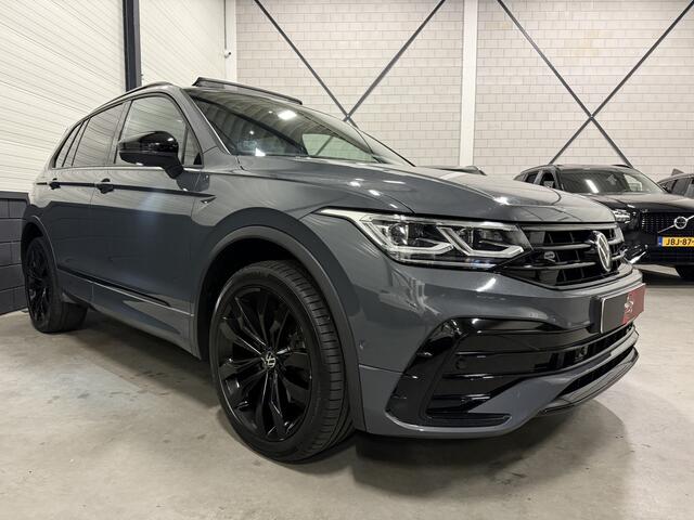 Volkswagen TIGUAN 1.4 TSI eHybrid R-Line DELFINGRAU/VIENNA-LEER/PANO/HEAD-UP/IQ-LIGHT/20"BLACK/ACC/SFEER/VIRTUAL/MEMORY/TREKHAAK/BLACK-STYLE EXTERIEUR/PPF-FOLIE/NET OH BEURT GEHAD BIJ VW DEALER