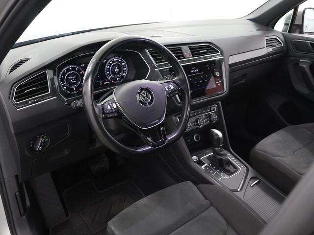 Volkswagen TIGUAN 1.4 TSI ACT Highline R | R-Line | Panoramadak | Keyless Go | Stoelverwarming | Carplay | Led koplampen | Navigatie |
