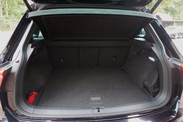 Volkswagen TIGUAN 1.5 TSI R-Line Business+