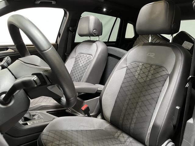 Volkswagen TIGUAN 1.4 TSI eHybrid R-Line / AUTOMAAT/ 2X R-LINE/ PANO/ ELEKTR. TREKHAAK/ CLIMA 3-ZONE/ ADAPT. CRUISE/ DIGITAL DASH/ APP-CONNECT/ NAVI/ PARK. SENSOREN/ STOEL-STUUR VERWARM.