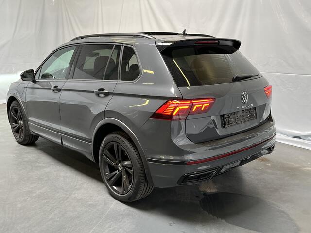 Volkswagen TIGUAN 1.4 TSI eHybrid R-Line / AUTOMAAT/ PANO/ 2X R-LINE/ PARK.SENSOR.V+A/ CAMERA/ TREKHAAK/ ELEK. KLEP/ STUUR+STOEL VERWARM./ DCC/ HEAD-UP/ KEYLESS/ DODEHOEK/ APP-CONNECT/ ACC/ NAVI/ DAB/ CLIMA/ LED/ 19'' LMV