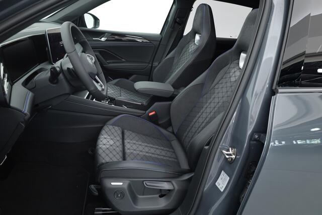 Volkswagen TIGUAN 1.5 eHybrid R-Line Black Style 272pk | Pano | 360cam | Elek. Trekhaak | Massage | Stoel- Stuurverw. | Adapt. Cruise