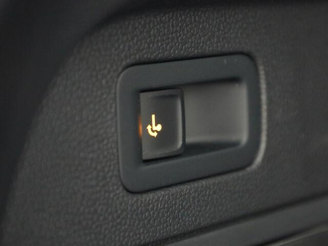 Volkswagen TIGUAN AllSpace 1.5 TSI 150PK DSG Life 7p. · Navigatie · Trekhaak · Parkeersensoren · Stoel- & stuurverwarming ·