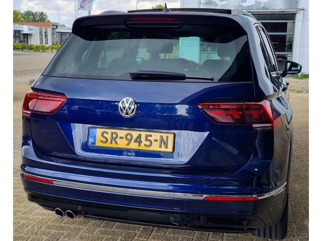 Volkswagen TIGUAN 1.4 TSI ACT Comfortline Business R 150 PK | R-Line | NL AUTO | Elektrisch glazen panorama-dak | Stoelverwarming | Adaptive Cruise Control | Bestuurdersstoel met massagefunctie | 4 Nieuwe Pirelli Banden | 2 Sleutels |