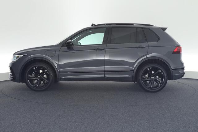 Volkswagen TIGUAN 1.4 TSI 245pk eHybrid R-Line Business+ Black Style Trekhaak Camera Panoramadak Keyless Stoelverwarming Virtual Cockpit Navigatie