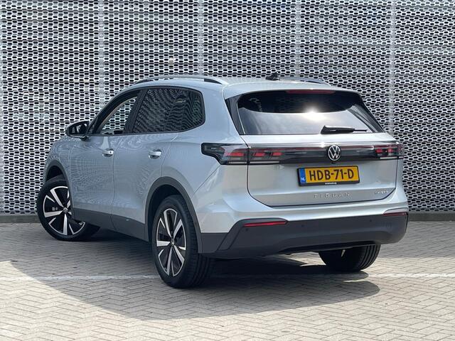 Volkswagen TIGUAN 1.5 eHybrid 204PK DSG Life Edition / 360 Camera / Inklapbare Trekhaak / Keyless / 19'' LMV / VW