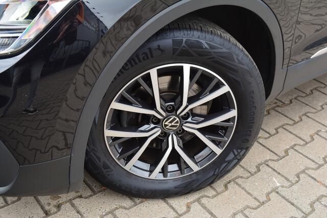 Volkswagen TIGUAN 1.5 TSI Life | ACC | Trekhaak | Camera |