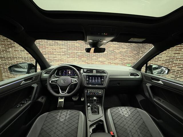 Volkswagen TIGUAN 1.5 TSI R-Line DAK SFEER TREKHAAK KEYLESS CAMERA