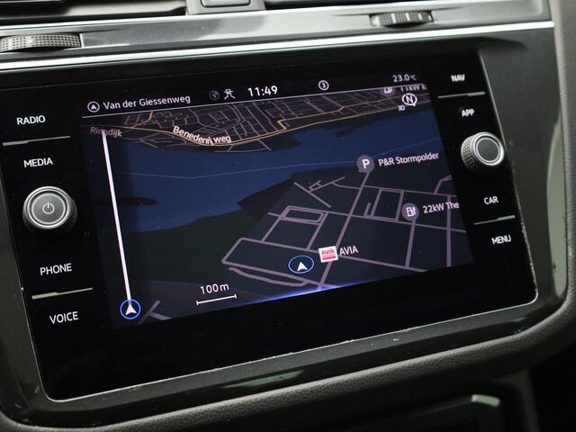 Volkswagen TIGUAN 1.4 TSIeHybrid 180kW/245PK Elegance DSG · Panoramadak · Camera · Trekhaak · Apple/Android Car Play · Navigatie
