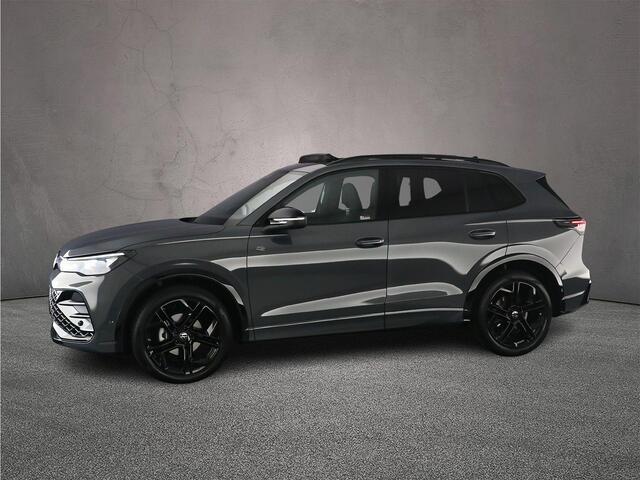 Volkswagen TIGUAN R-Line Edition 1.5 eTSI 150pk DSG Automaat Trekhaak, Panoramadak, Harman Kardon audio, Adaptive cruise control, Elektrische achterklep, LED matrix koplampen