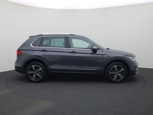 Volkswagen TIGUAN 1.4 TSIeHybrid 180kW/245PK Life DSG · Navigatie · Apple Car Play · Parkeersensoren