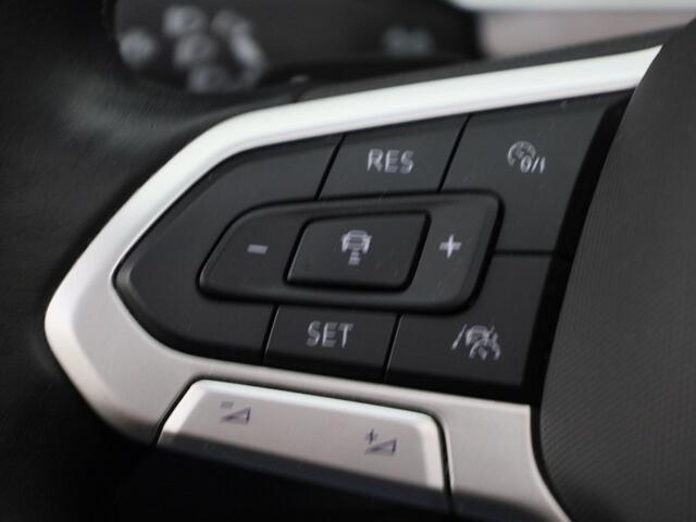 Volkswagen TIGUAN 1.4 TSIeHybrid 180kW/245PK Elegance DSG · Panoramadak · Camera + Parkeersensoren · Navigatie