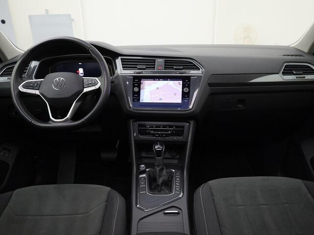 Volkswagen TIGUAN 1.4TSIeHybrid 180kW/245PK Elegance DSG · Panoramadak · Apple/Android · Camera + Parkeersensoren · Garantie tot juli 2028 of 100000km.