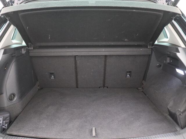 Volkswagen TIGUAN 1.4 TSI eHybrid Elegance 245PK DSG Pano-Schuifdak, Volleder, Memorystoel, 360gr. Camera, Side Assist, Keyless, DCC, Adaptieve Cruise Controle, Trekhaak, 19" LM Velgen